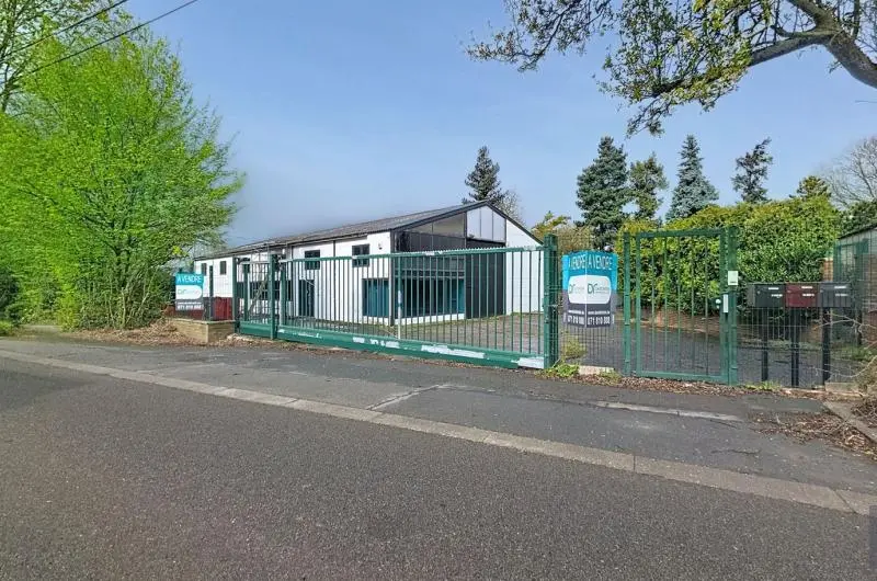 Commerce-Bureaux-Rapport