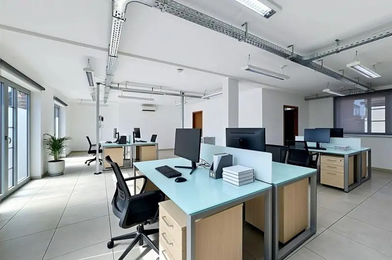 Commerce-Bureaux-Rapport
